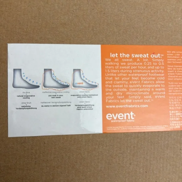 UGG Bellegarde Quilted Leather waterproof Shearling Boots, Black, Size 7.5 - Picture 10 of 10